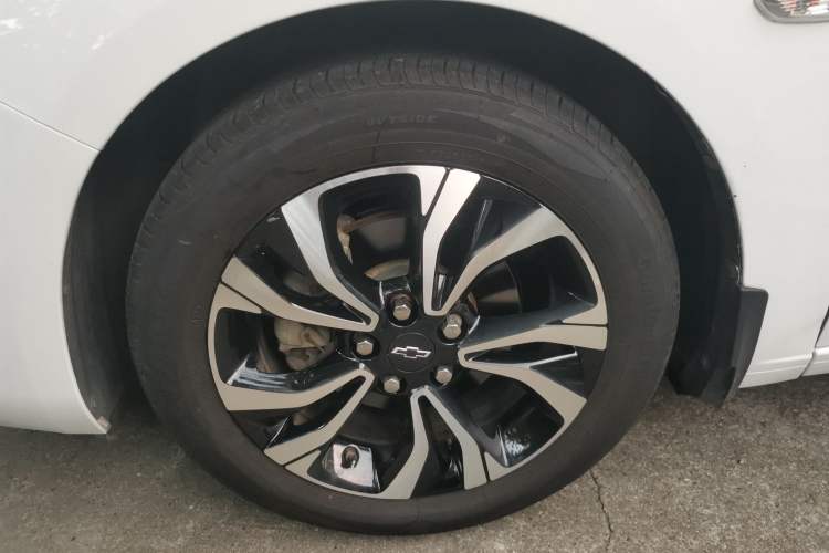 Used Chevrolet Monza 2019 RS 330T Automatic Comfort Edition China VI Standard