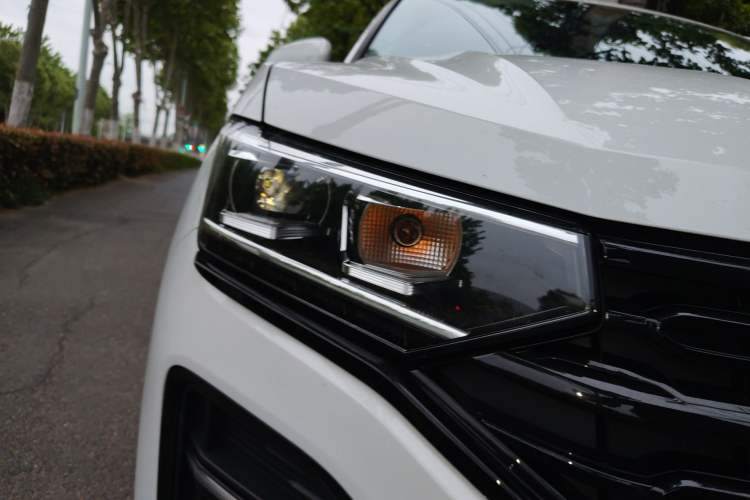 Used Volkswagen Tayron 2021 280TSI Two-Wheel Drive Luxury Smart Connectivity Version
