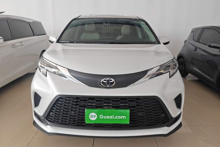 Used Toyota Granvia 2024 2.5L Hybrid Comfort Edition