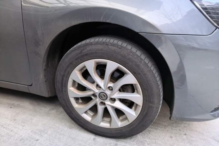 Used Nissan Sylphy 2016 1.6 XL CVT Deluxe Edition Right Front Wheel Hub