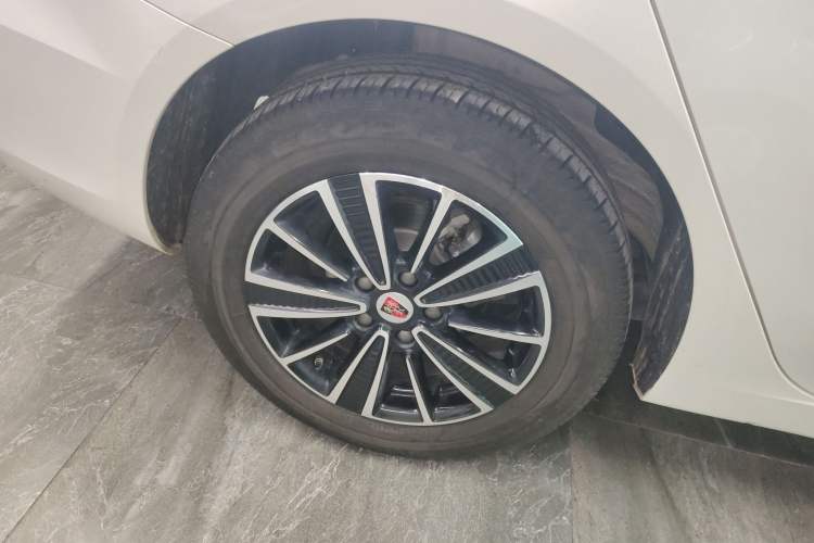 Used Roewe Ei5 2019 Smart Connect Supreme Edition