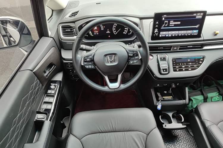 Used Honda Elysion 2022 2.0L eHEV Luxury First Edition