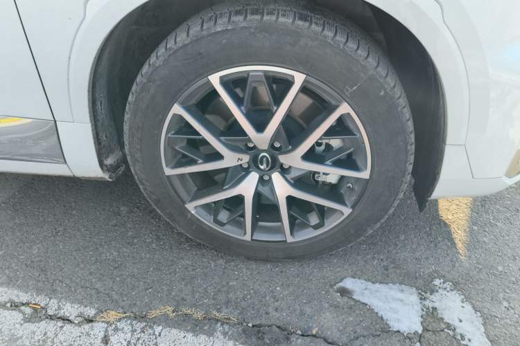 Used GAC Trumpchi ES9 2024 PHEV with 143 km Max
