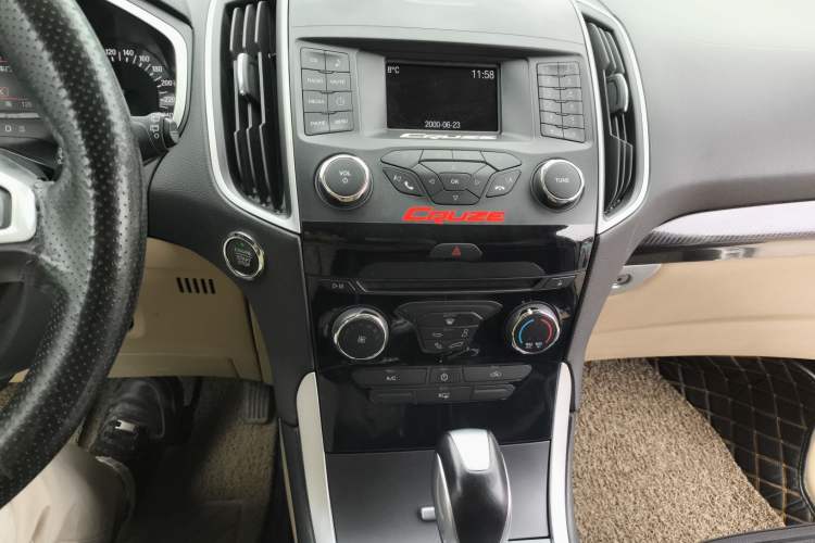 Used Ford Edge 2016 EcoBoost 245 Two-Wheel-Drive Titanium 5-Seater