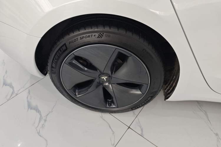 Used Tesla Model 3 2019 Standard Range Rear-Drive Upgraded Version
