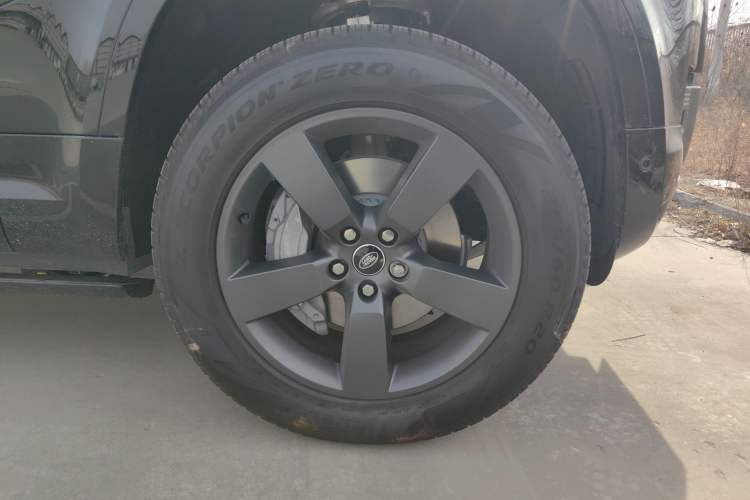 Used Land Rover Defender 2025 110 3.0T P400 – Dynamic HSE