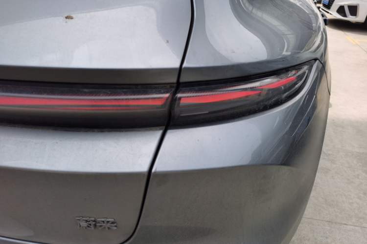 Used Nio ET5T 2025 Model Champion Commemorative Edition, 75kWh Touring
