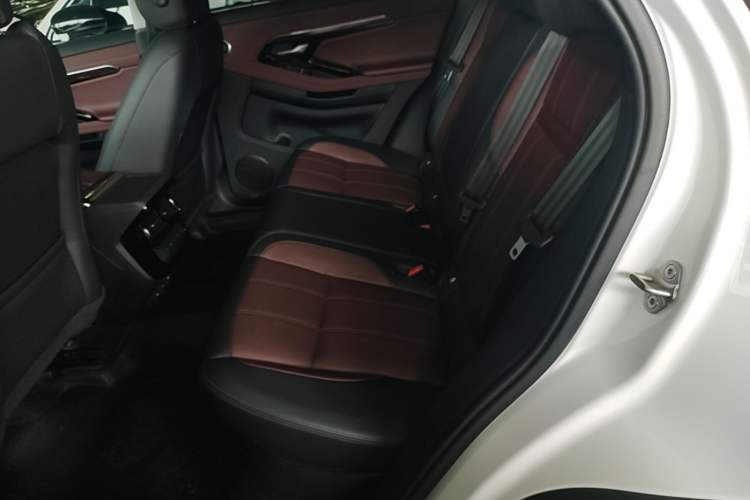 Used Land Rover Range Evoque 2023 Aurora L 249 PS Luxury Edition
