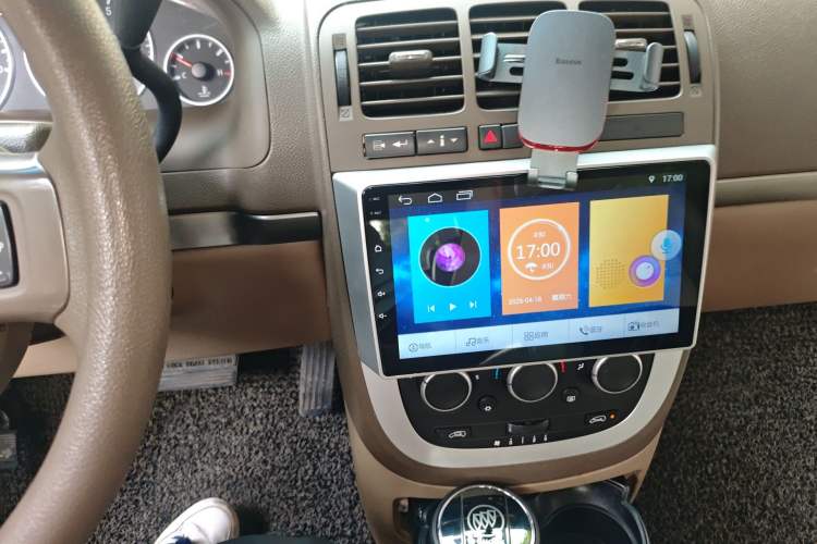 Used Buick GL8 2011 2.4L CT Comfort Edition
