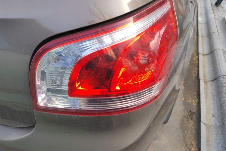 Used Baojun 630 2014 1.5L manual standard version
