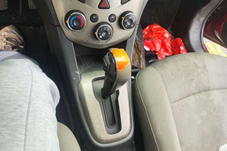 Used Chevrolet Aveo Sonic 2011 Sedan 1.4L Automatic SL
