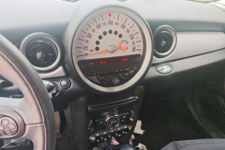 Used MINI 2012 1.6L COOPER Baker Street