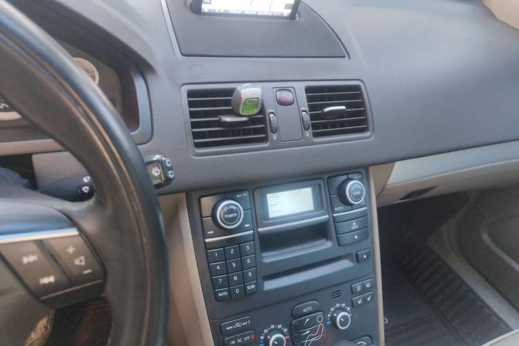 Used Volvo XC Classic 2014 T5 Luxury Edition
