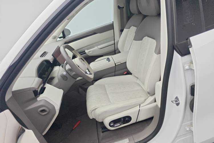 Used Zeekr 7X 2025 75 kWh Rear-Wheel Drive Intelligent Driving Version
