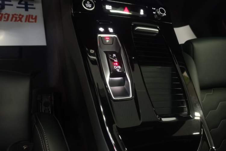 Used Audi Q6L e-tron 2026 First Launch Navigation Edition