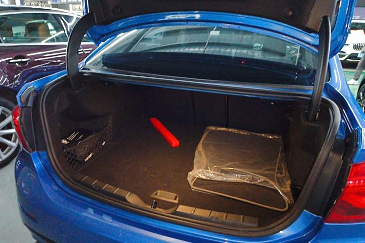 Used BMW 1 Series 2017 118i Design Package Model Trunk