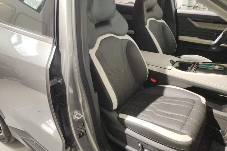 Used JETOUR Shanhai L6 2024 1.5TD DHT ULTRA