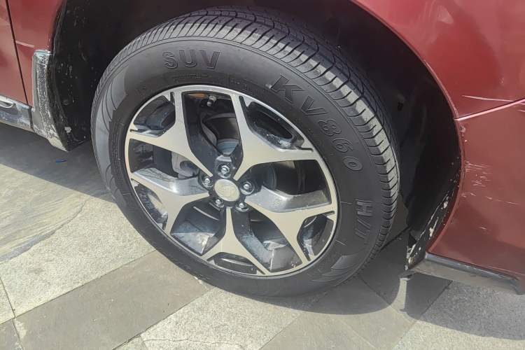 Used Subaru Forester 2015 2.0i Special Edition Commemorative Model Right Front Wheel Hub