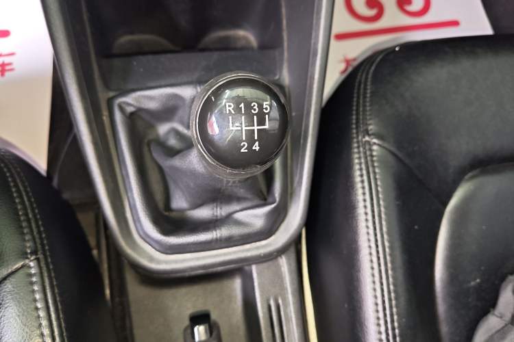 Used Volkswagen Santana 2016 1.6L Manual Fashion Edition