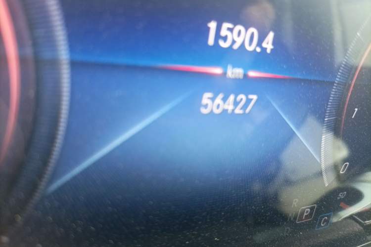 Used Mercedes-Benz GLB 2021 GLB 200 Dynamic Edition Odometer Close Up