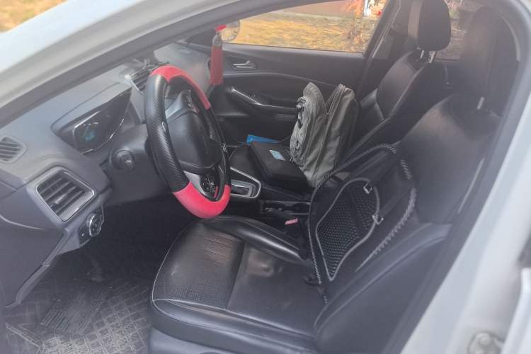 Used Ford Escort 2015 1.5L Automatic Fashion Model
