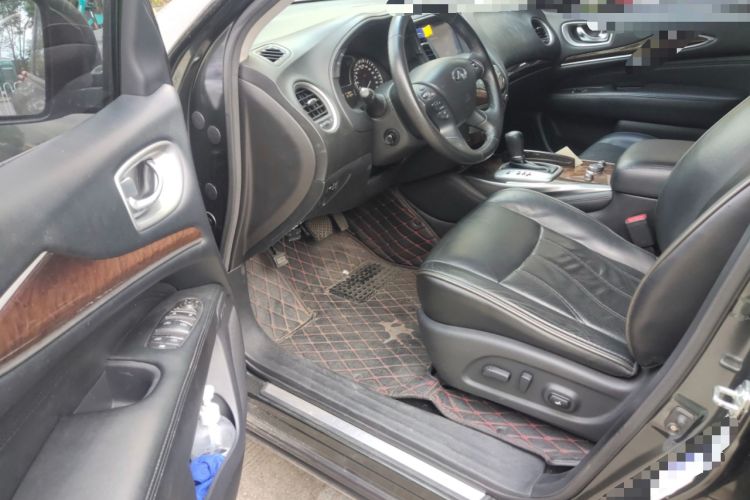 Used Infiniti JX 2013 JX35 Two-Wheel-Drive Excellence Edition
