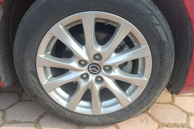 Used Mazda Atenza 2017 2.0L Blue Sky Luxury Edition