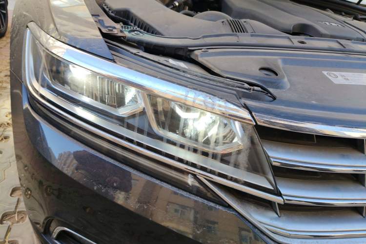 Used Volkswagen Phideon 2019 380TSI Two-Wheel Drive Business Edition China VI Standard