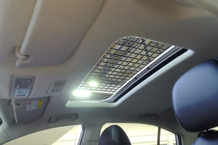 Used Roewe i5 2023 1.5L CVT Luxury Edition