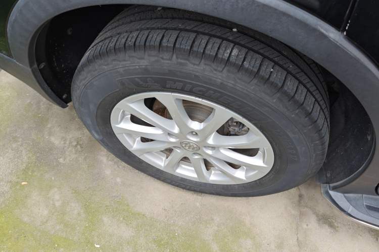 Used Buick Envision 2017 20T Two-Wheel Drive Elite Version Exterior 5