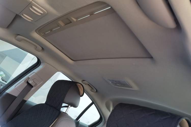 Used Chevrolet Cruze 2013 1.6L SL Grand Edition Automatic Headliner