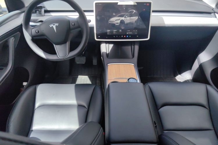 Used Tesla Model Y 2024 Rear-Wheel-Drive Version
