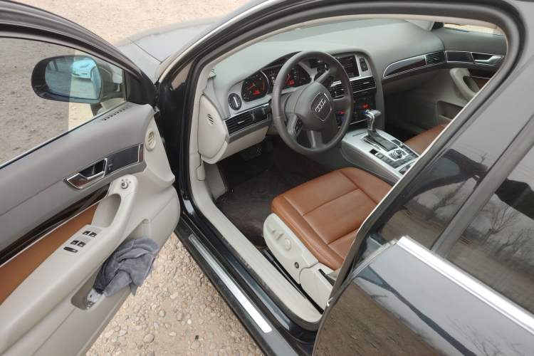 Used Audi A6L 2011 2.0 TFSI Automatic Standard Edition Driver Seat