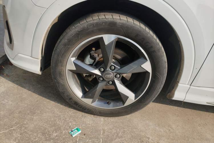 Used Audi Q3 2019 35 TFSI Fashion Dynamic Model