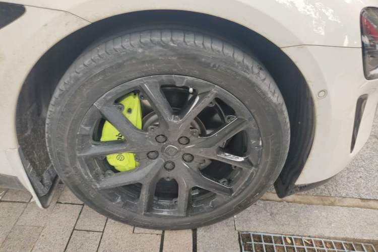 Used Xiaomi Auto SU7 2024 Rear-Drive Long-Range Intelligent Driving Version
