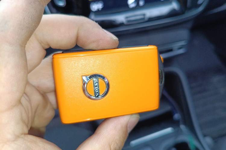 Used Volvo XC40 2022 T4 Four-Wheel Drive Smart & Stylish Edition Vehicle Key