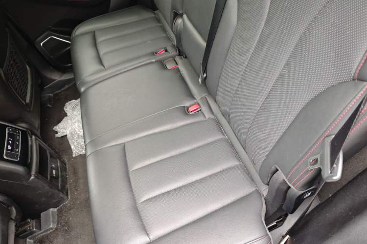 Used BYD Tang New Energy 2018 DM 2.0T All-Wheel Drive Smart Connectivity Luxury Model 7 Seats China V Emission Standard Left Rear Seat