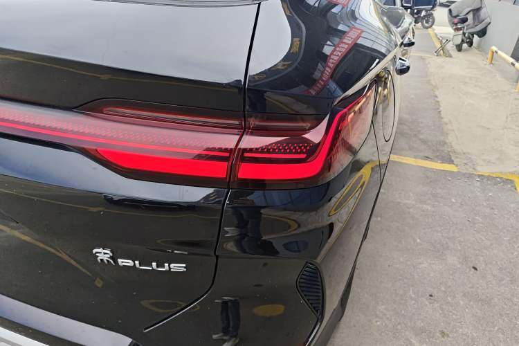 Used BYD Song PLUS New Energy 2023 Champion Edition DM-i 110KM Flagship Model Right Rear Taillight