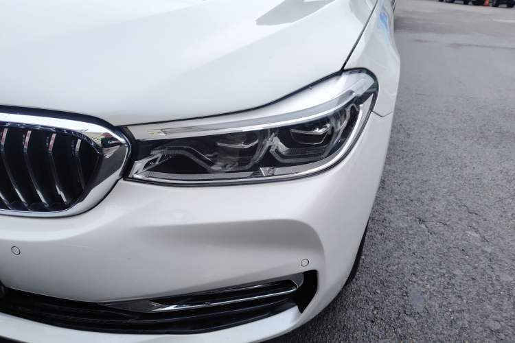 Used BMW 6 Series GT 2018 630i Luxury Design Package Left Front Headlight