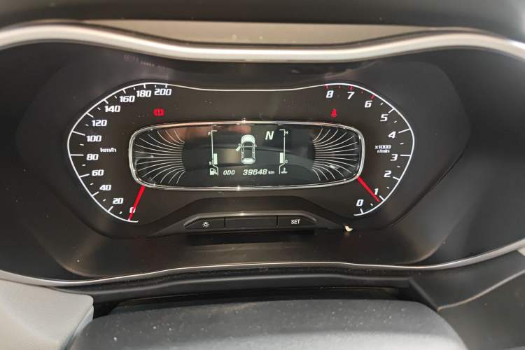 Used Baojun 510 2017 1.5L Automatic Fashion Model