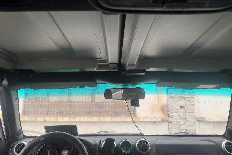 Used BAIC Off-Road BJ40 2016 40L 2.3T Automatic All-Wheel Drive Premium Edition