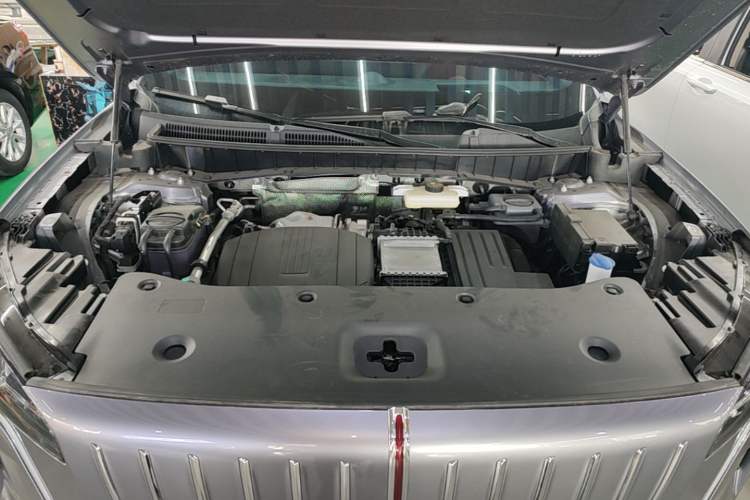Used Hongqi HS6 PHEV 2026 240 Smart Hybrid Version