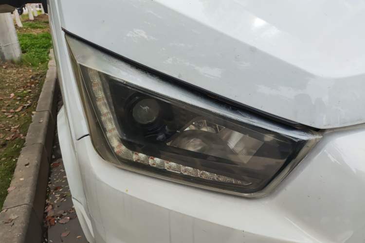 Used JMC Transit 2017 2.8T Commercial Version Short Wheelbase Mid-Roof 6/7/8-Seater JX493