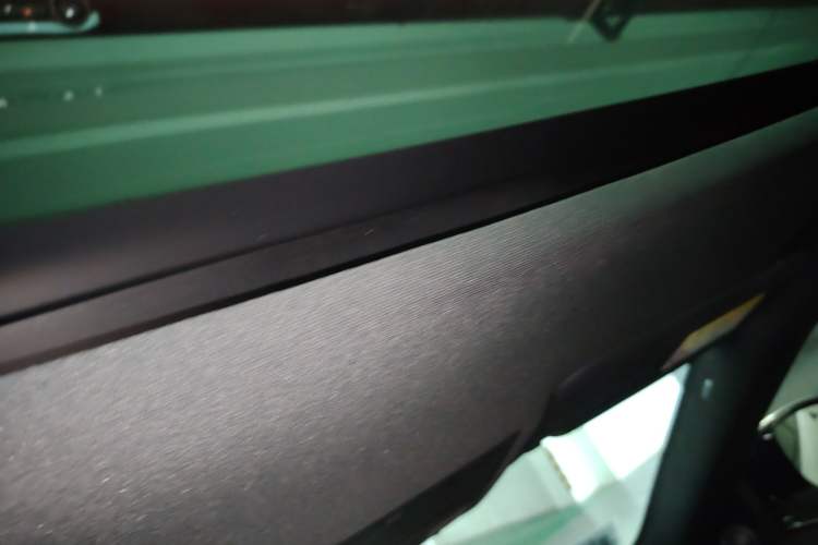 Used Land Rover Range Evoque 2020 249 PS R-DYNAMIC SE Sport Technology Edition Headliner