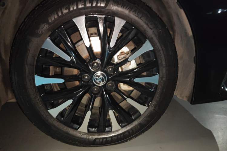 Used Toyota Alphard 2024 Dual-Engine 2.5L Prestige Edition
