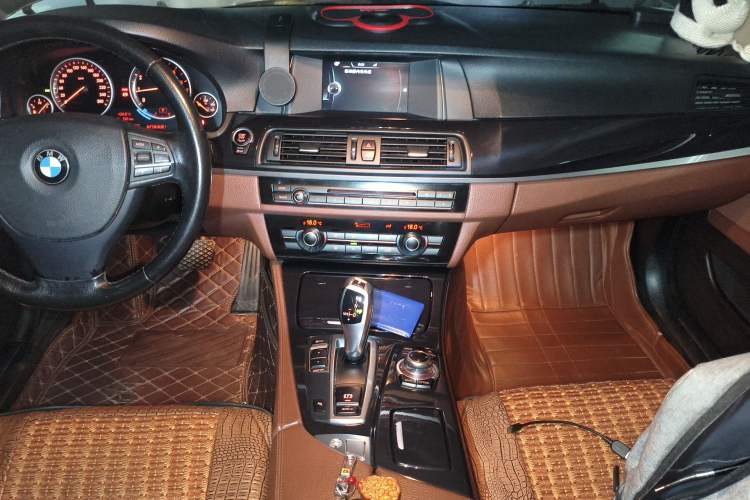 Used BMW 5 Series 2014 520Li Elegant Model Audio And AC Panel