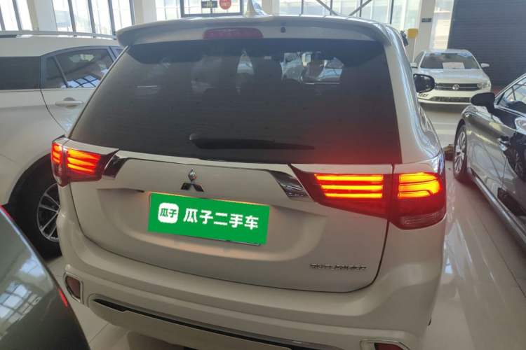 Used Mitsubishi Outlander 2021 2.0L Two-Wheel Drive Comfort Edition 5 Seats