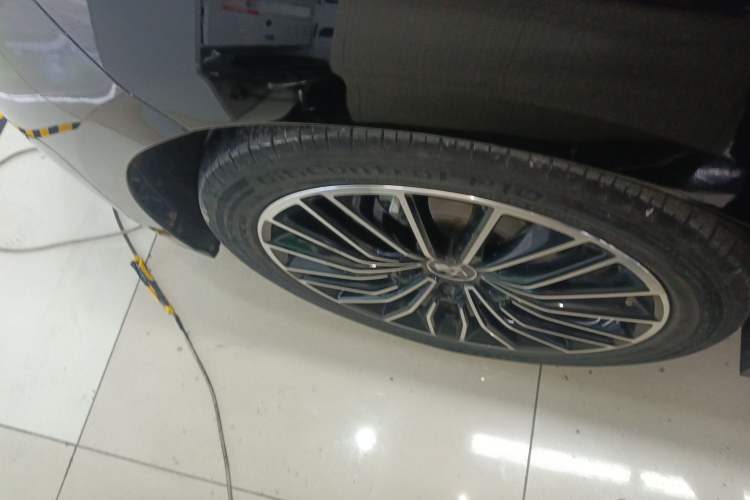 Used BYD Han 2023 EV Champion Edition 506KM Front-Wheel-Drive Premium Model Left Front Wheel Hub