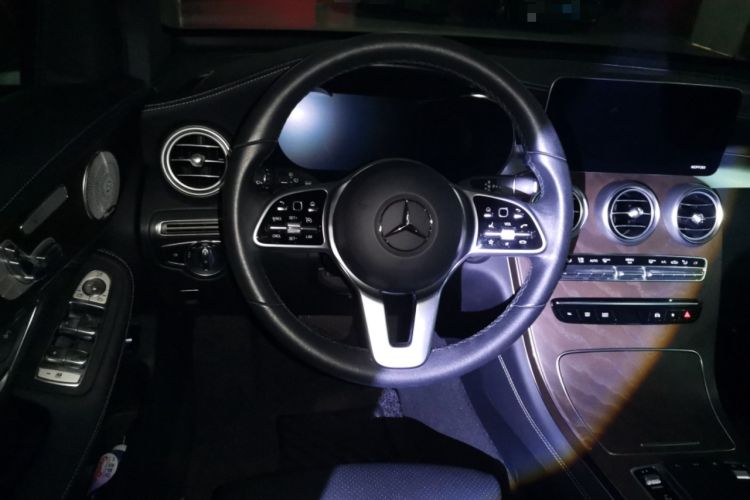 Used Mercedes-Benz GLC 2020 Facelift GLC 300 L 4MATIC Dynamic Edition Steering Wheel