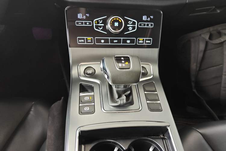 Used Hongqi H5 2020 1.5T DCT Flagship Edition Gear Lever